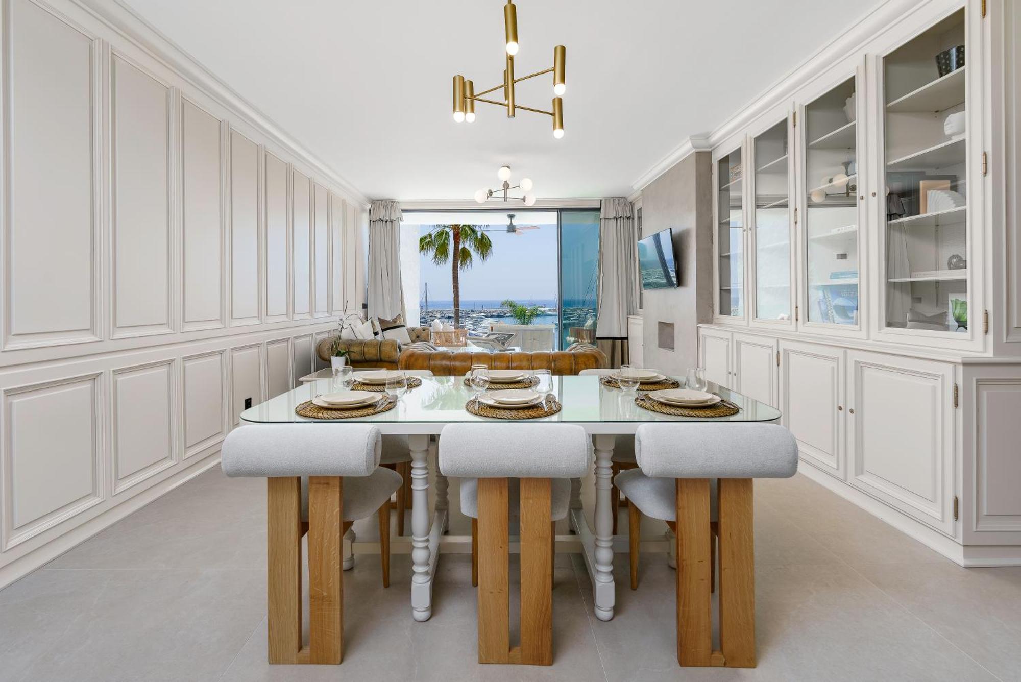 241 Puerto Banus Front Line Apartamento